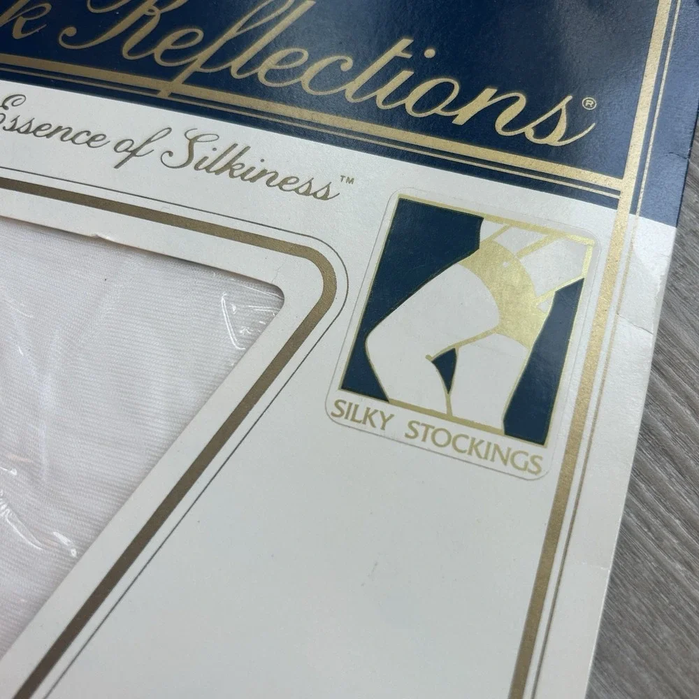 Hanes‎ Silk Reflections White Silky Control Top Sandalfoot Pantyhose Size OS